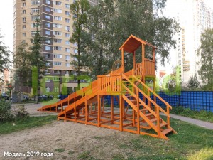 Зимняя деревянная горка "Snow Fox 12 м" с двумя скатами